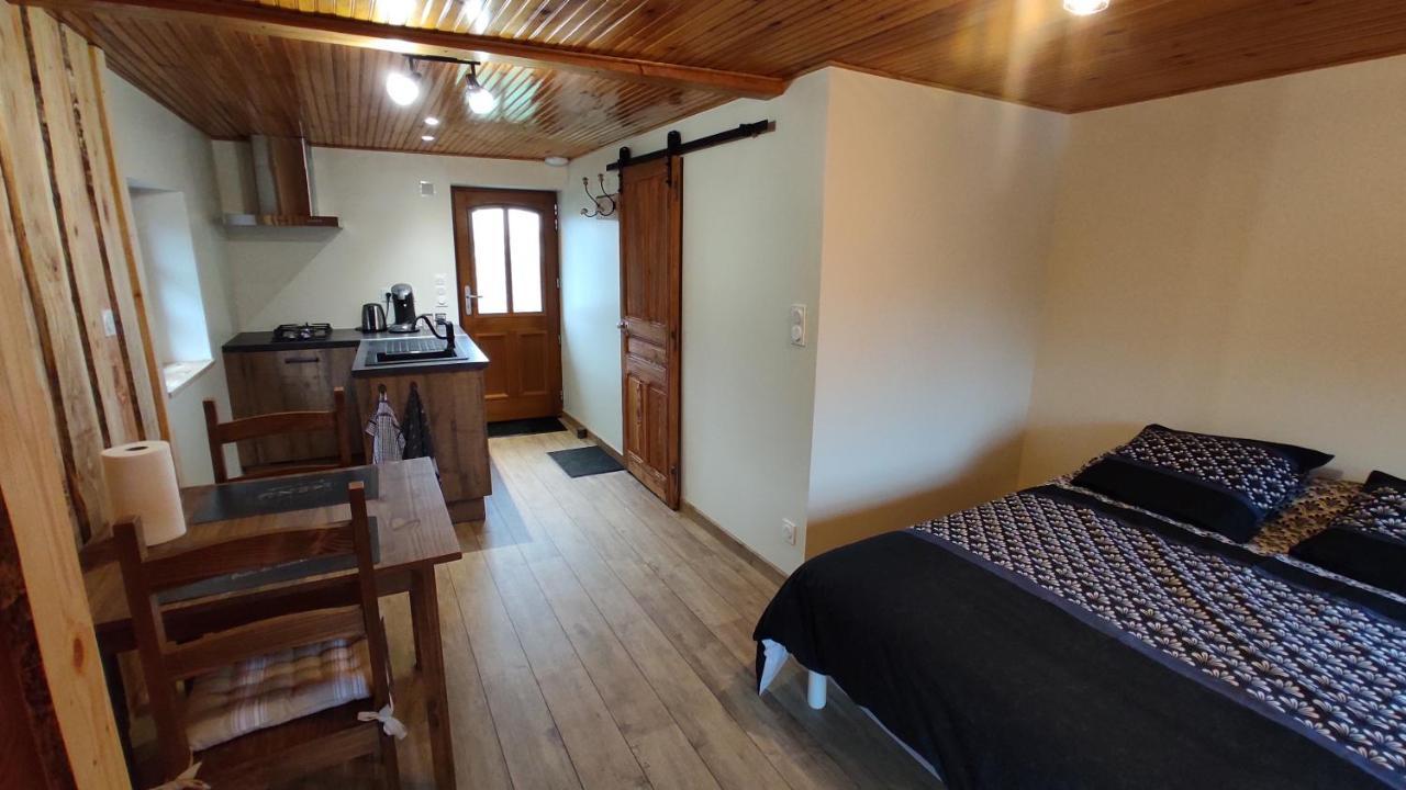 Studio Chaleureux Dans Les Monts Du Forez Verrieres-en-Forez Eksteriør billede