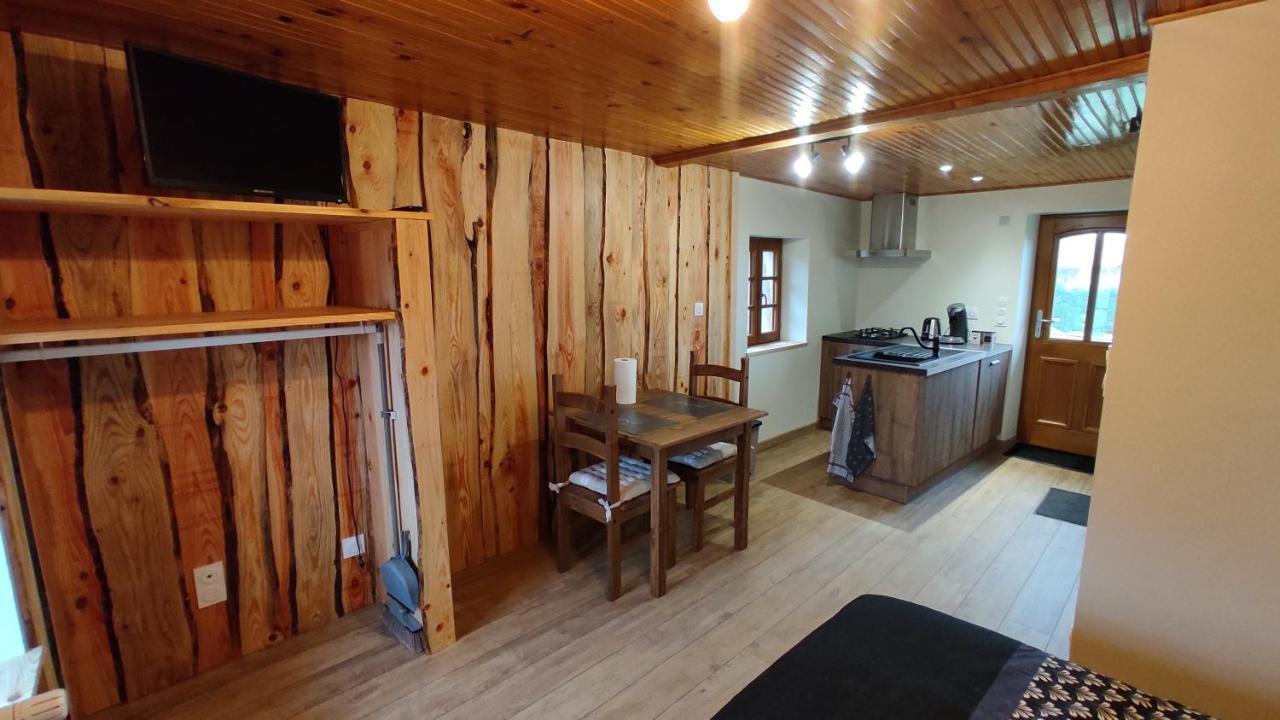 Studio Chaleureux Dans Les Monts Du Forez Verrieres-en-Forez Eksteriør billede